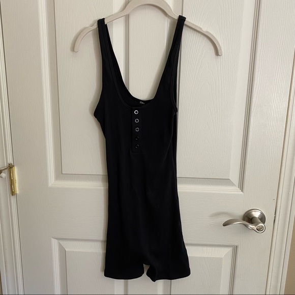 Zara Pants - NWT ZARA buttoned ribbed jumpsuit